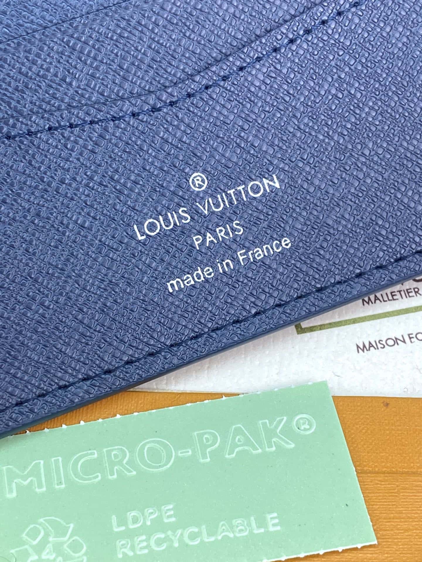 Louis Vuitton Slender Wallet M82307 Abyss Blue 